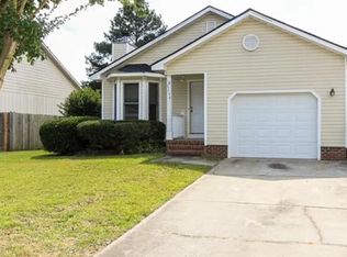 6338 Rhemish Dr, Fayetteville, NC 28304
