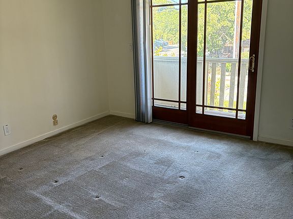 5th image of 1935 Rock St #1