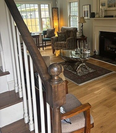 3rd image of 6 Seneca Ln