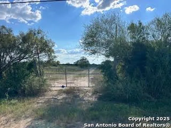 000 Old ST Marys Road, Beeville 78102