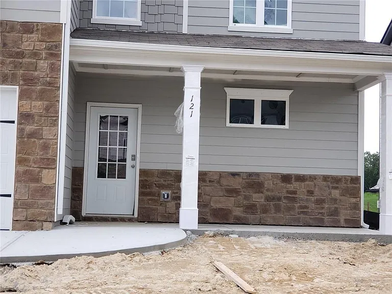 121 Valimar Dr — Photo 3
