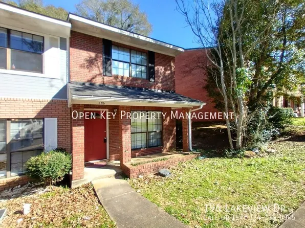 196 Lakeview Dr, Daleville, AL 36322