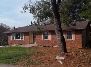 115 Candlelight Cir, Clyde, NC 28721