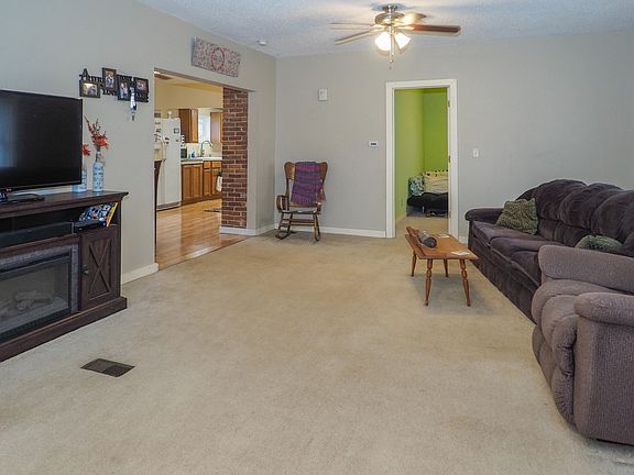 402 6th Ave, Three Rivers-105