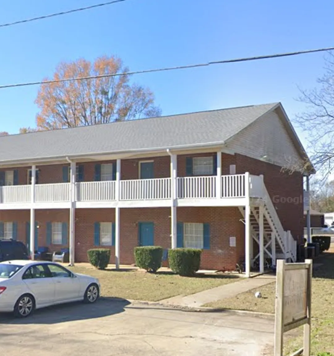 3rd Ave, Moundville — Photo 2