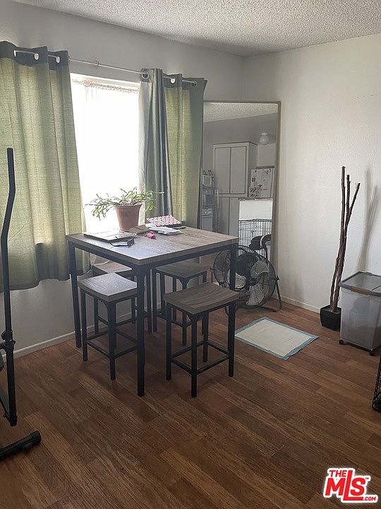 2nd image of 701 W 58th St