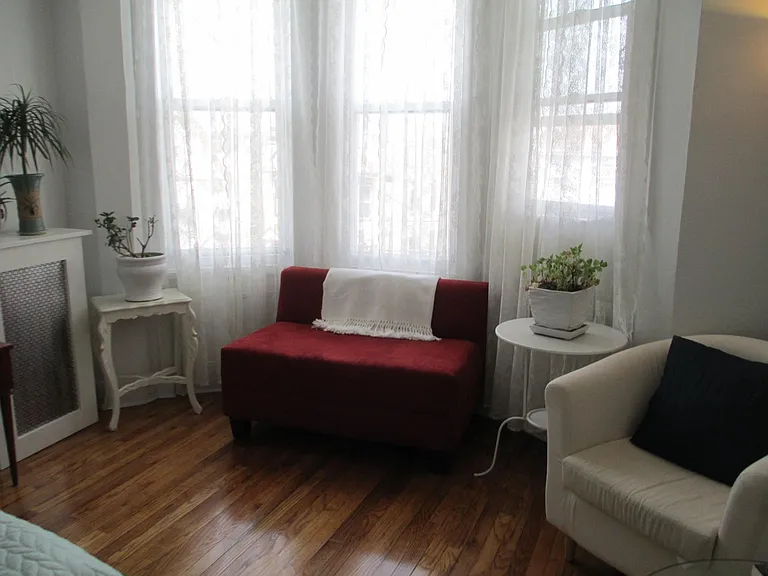 855 Pavonia Ave #2 — Photo 7