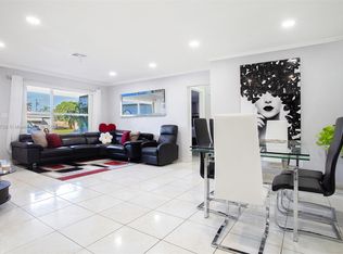 7580 Eaton St, Hollywood, FL 33024