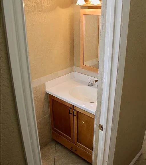 7409 Edgemere Blvd — Photo 23