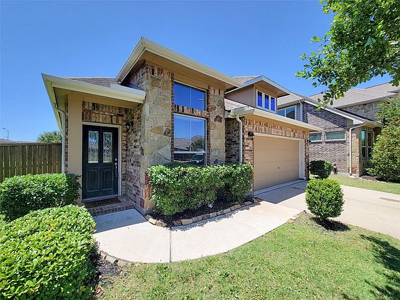 2nd image of 23603 Villa Lisa Dr