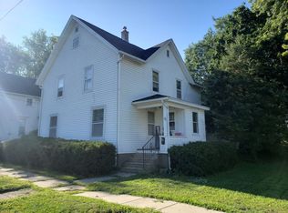 14 S 3rd St E #2B-1BA-950SQFT, Fort Atkinson, WI 53538