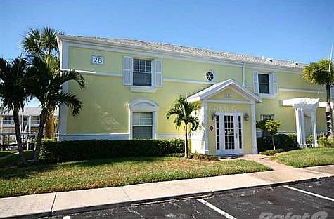 1st image of 131 Pompano Dr SE