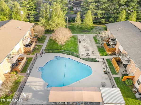 3104 N Broadway St APT A5, Knoxville, TN 37917