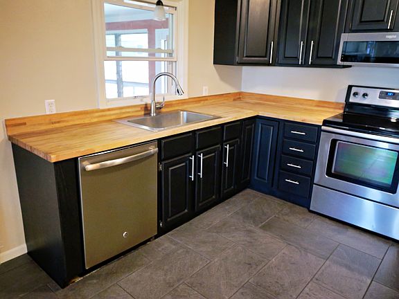 5th image of 1026 Springfield St #1