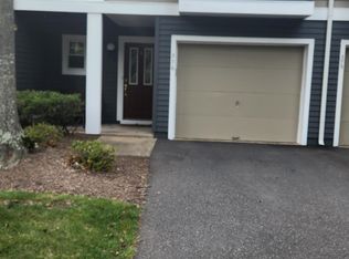 376 Pond Rd, Bridgewater, NJ 08807