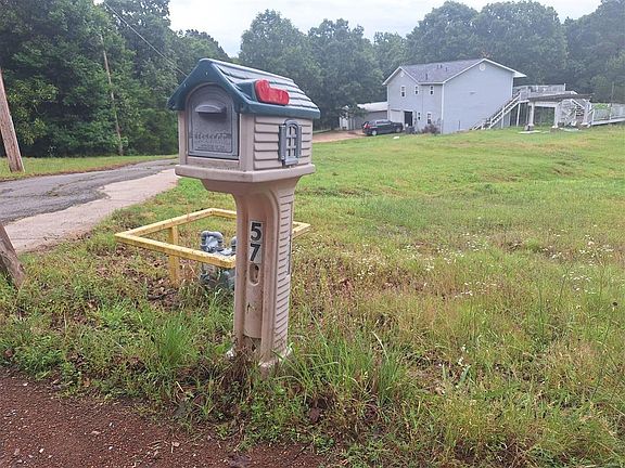 4th image of 57 Glade Heights Rd