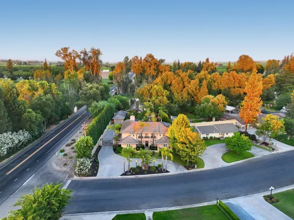 39990 Kings River Drive, Kingsburg, CA 93631