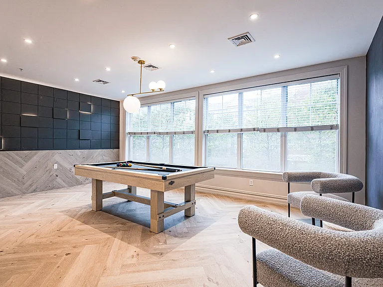 Park Square Apartments — Photo 10
