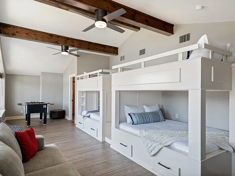 Lazy Oaks Ln — Photo 44