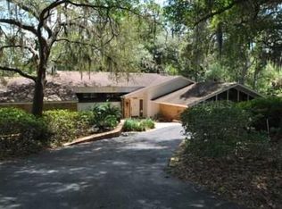 2030 Hillside Dr, Mount Dora, FL 32757