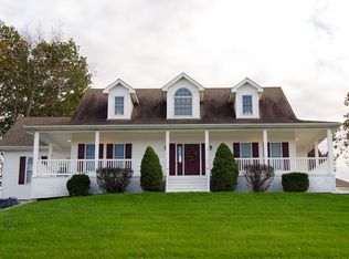 4805 Woods Xing, Jefferson City, MO 65109