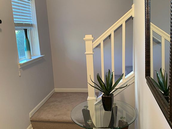 Entrance room 1