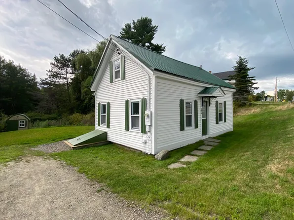 646 Rockland St, Rockport, ME 04856
