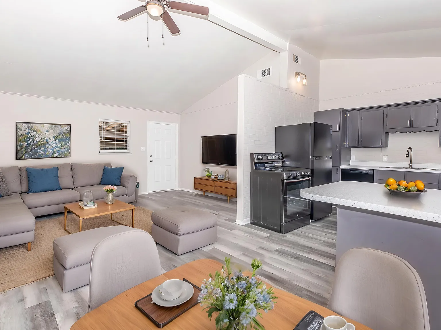 AUSTIN WEST — Photo 1