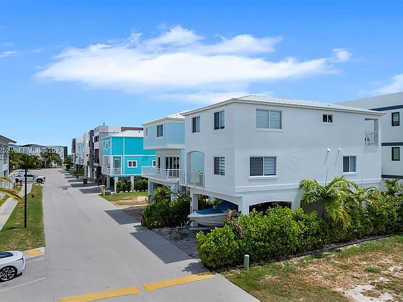 3rd image of 94825 Overseas Hwy #100