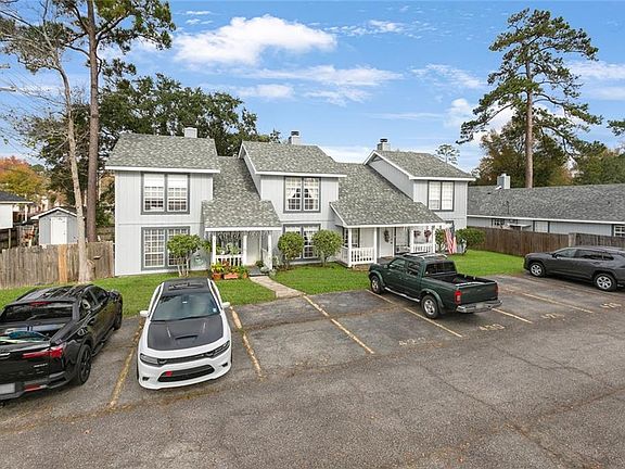 2nd image of 428 Cedarwood Dr #428