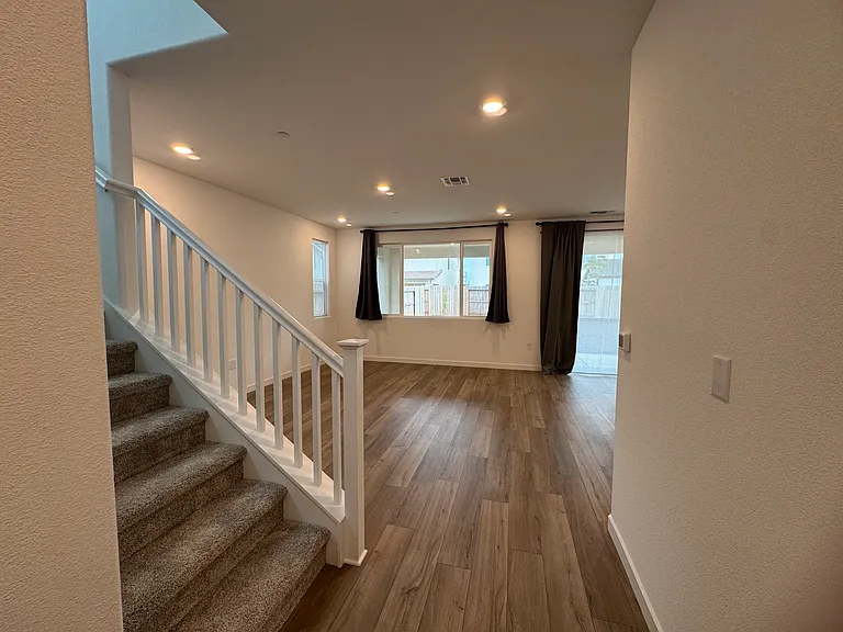8143 Champart Cir — Photo 7