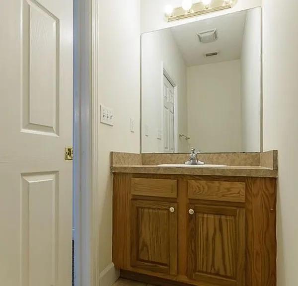 574 Stocks St — Photo 7