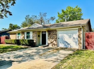 725 Keystone Dr, Mesquite, TX 75149