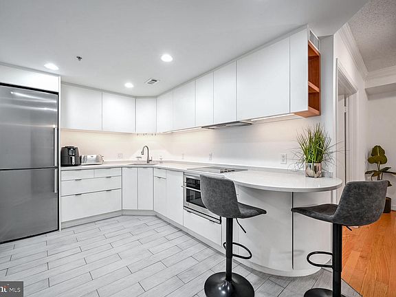5th image of 2301 N St NW APT 104