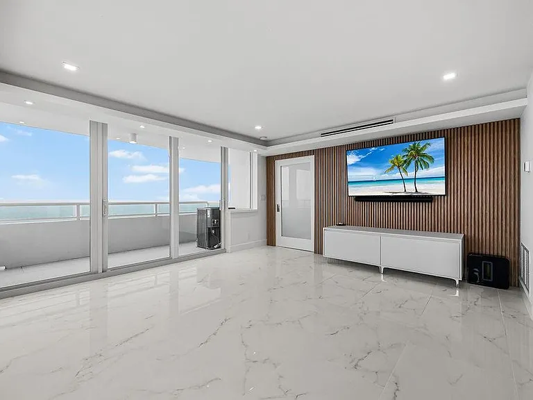 545 S Fort Lauderdale Beach Blvd #1701 — Photo 5