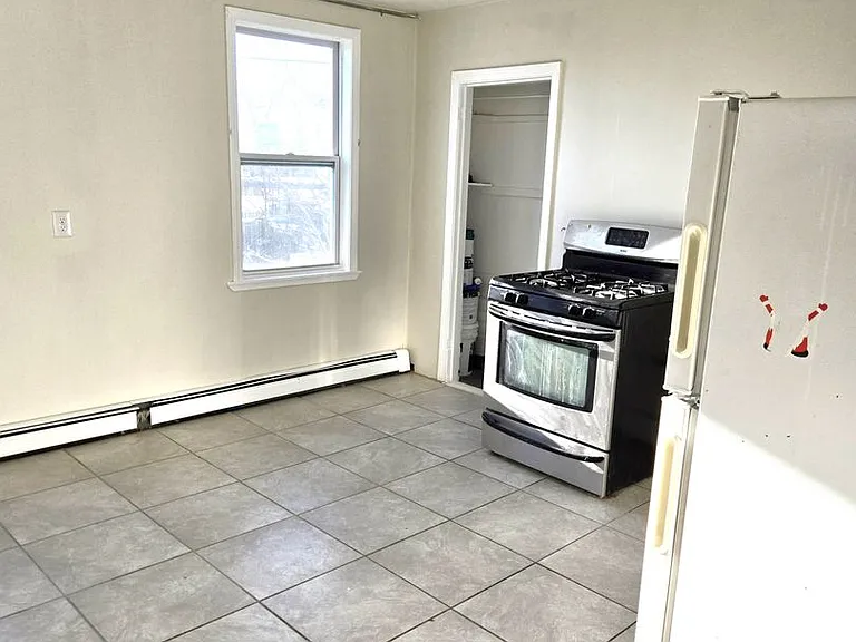 184-186 Allston Street — Photo 29