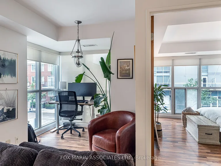 1005 King St W #207 — Photo 15