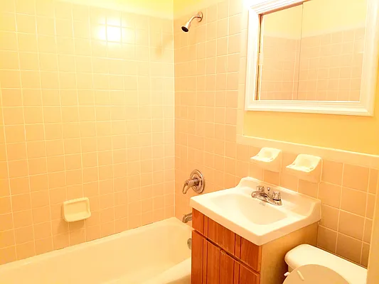 Rented by Alma Realty Corp. | media 6