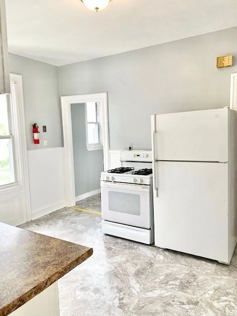 72 Pocasset Avenue — Photo 2