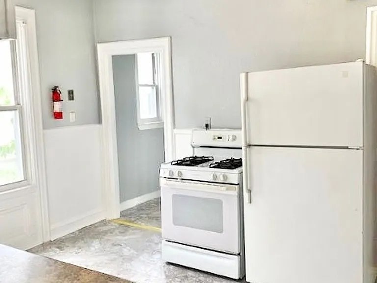 72 Pocasset Avenue — Photo 2