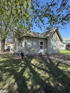 207 N Elm St, New Sharon, IA, 50207