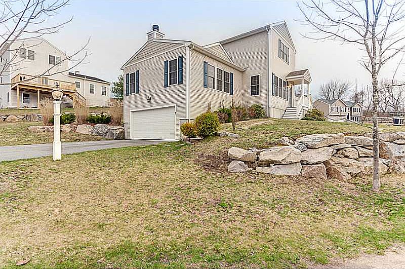 2nd image of 2 Tailwinds Ln