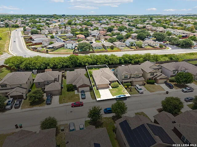 9922 Belmore Cv — Photo 33