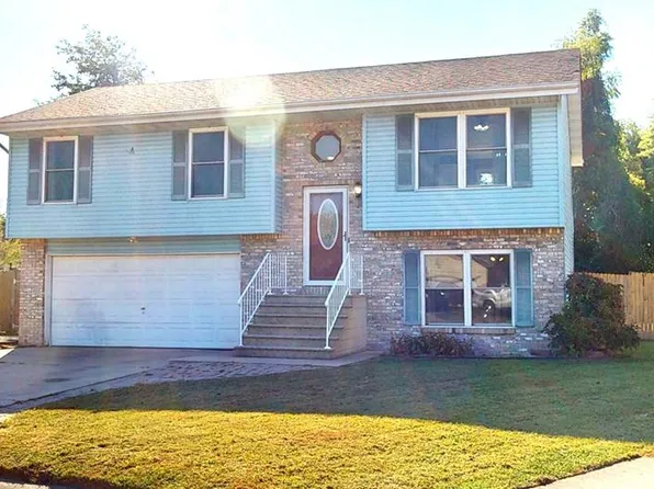 5104 Stephanie Dr, Granite City, IL 62040
