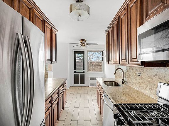 5th image of 2475 W 16th St APT 4D