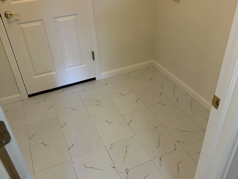 2573 Betts Cir — Photo 9