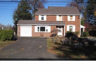 32 Home Rd, Hatboro, PA 19040