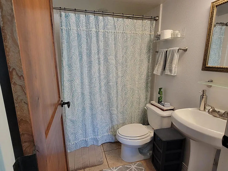 801 W Hawthorn St W #400 — Photo 9