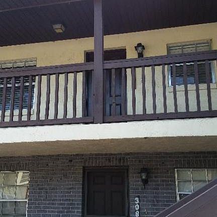 2nd image of 3081 Sir Hamilton Cir