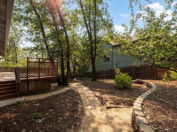 4th image of 158 Horizon Cir